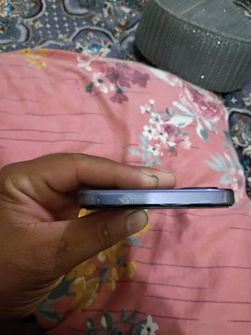OPPO A6k 4
