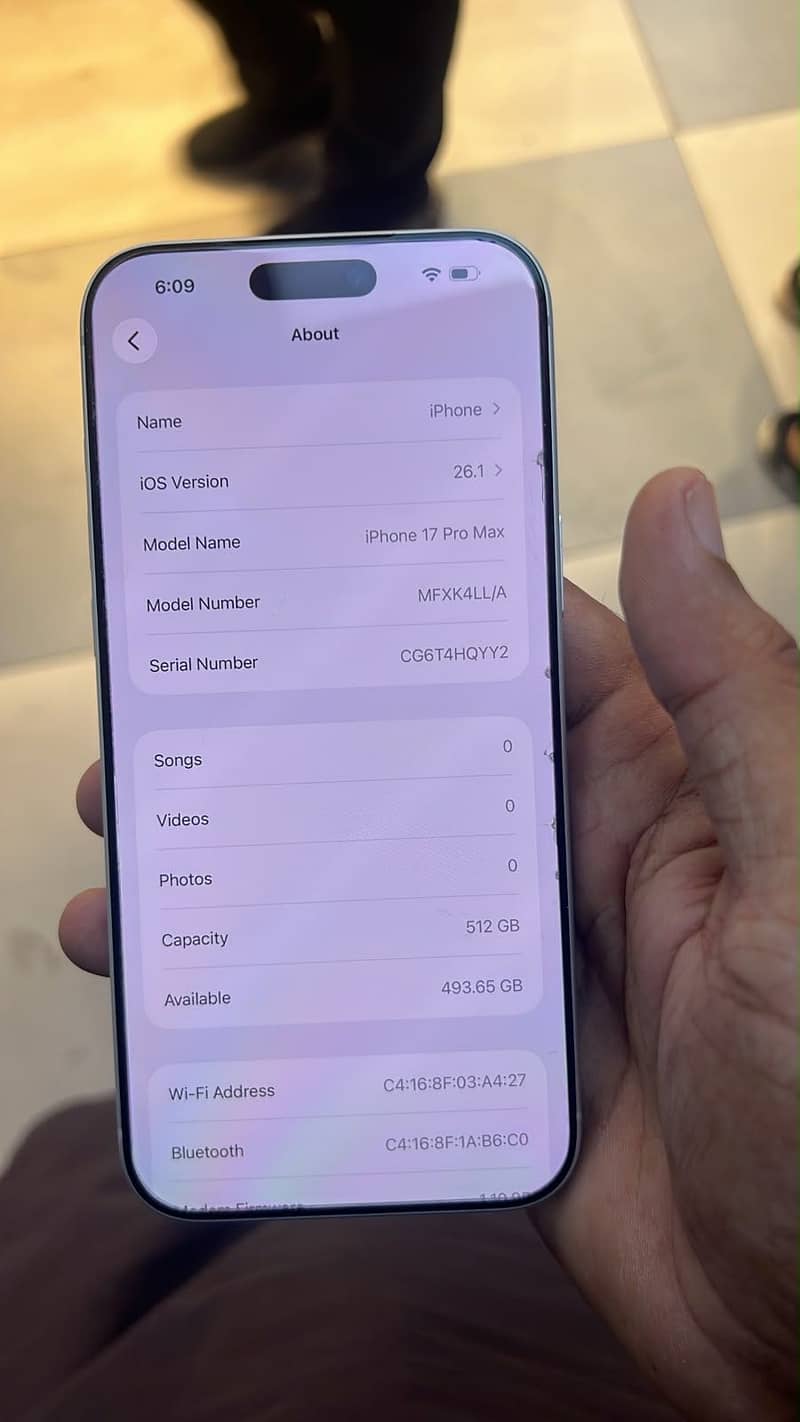 Apple iPhone 17 Pro Max 1