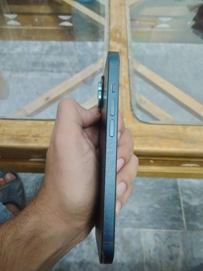 Apple iPhone 14 2