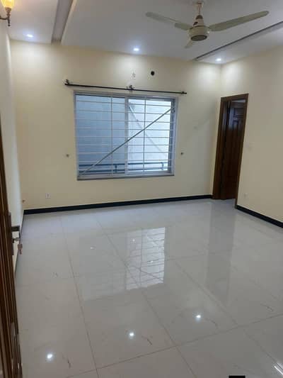 35*70 hiring/private upper portion available for rent in G-13/2