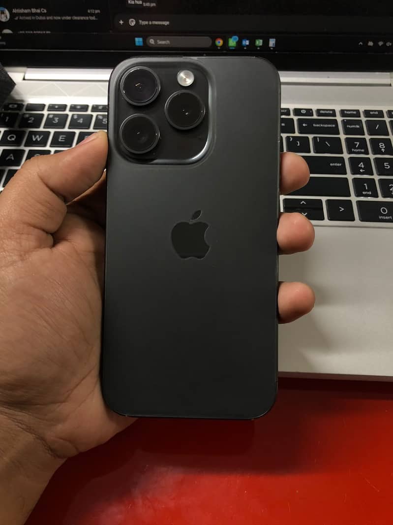 Apple iPhone 15 Pro 3
