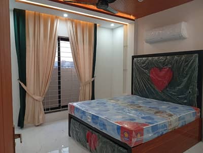 5 MARLA FURNISHED BRAND NEW LOWER PORTION FOR RENT