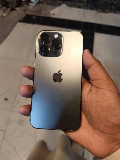 Apple iPhone 13 Pro