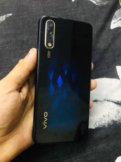 Vivo S1