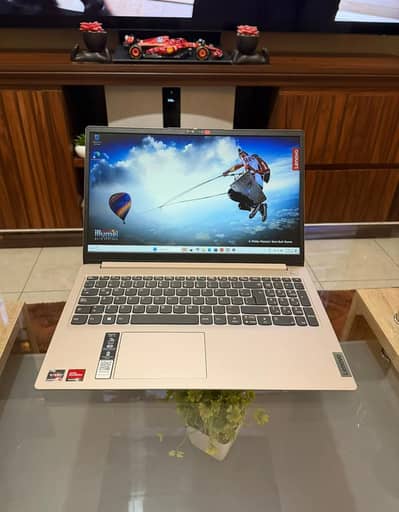 Lenovo Ryzen 7 5700u (5000series)