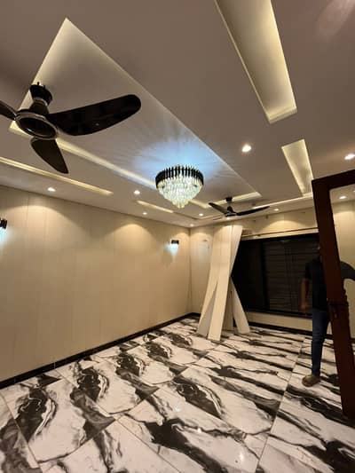10 Marla House for Rent in DHA Lahore with 20 KVA Solar System