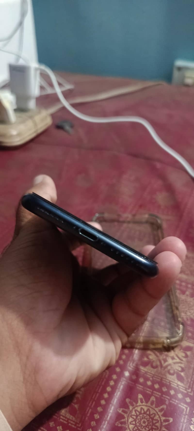 Apple iPhone 7 lush condition 3
