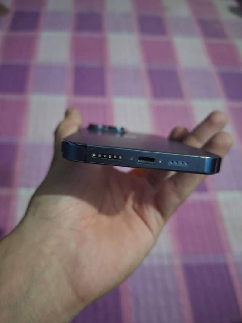 Apple iPhone 14 Pro Max 2