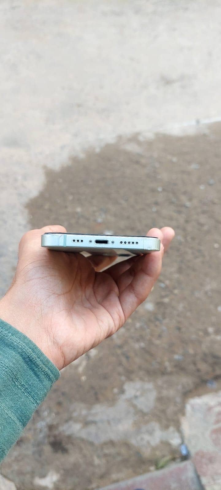 Apple iPhone 12 2