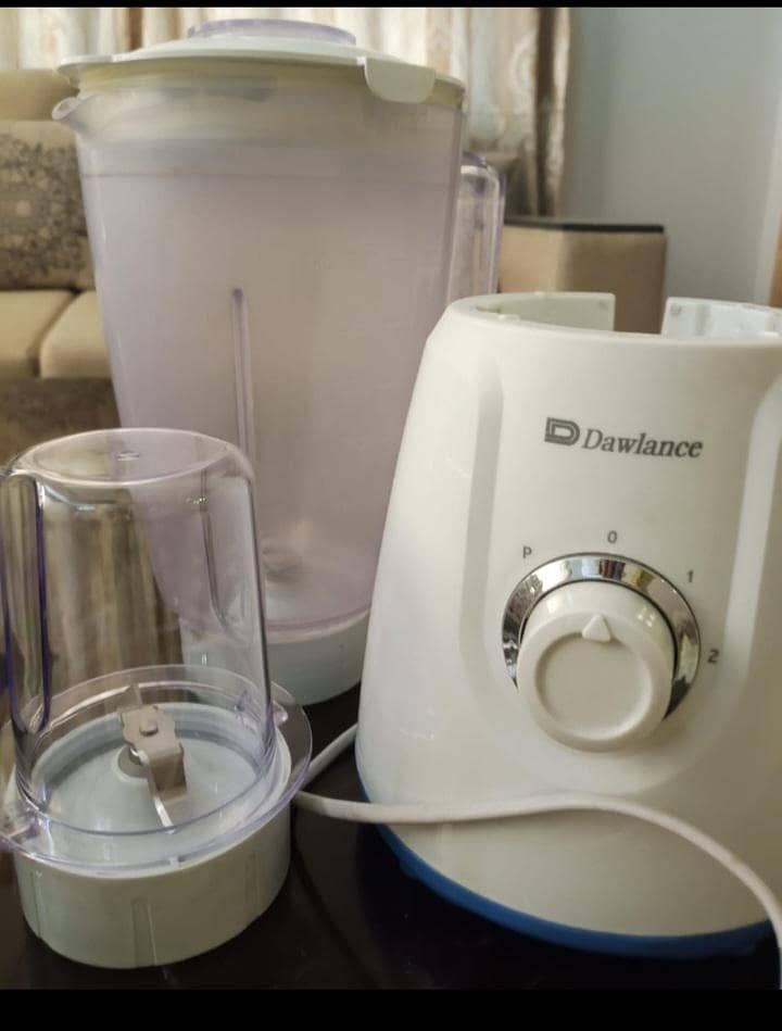 Dawlance Table Blender, Good Condition 1