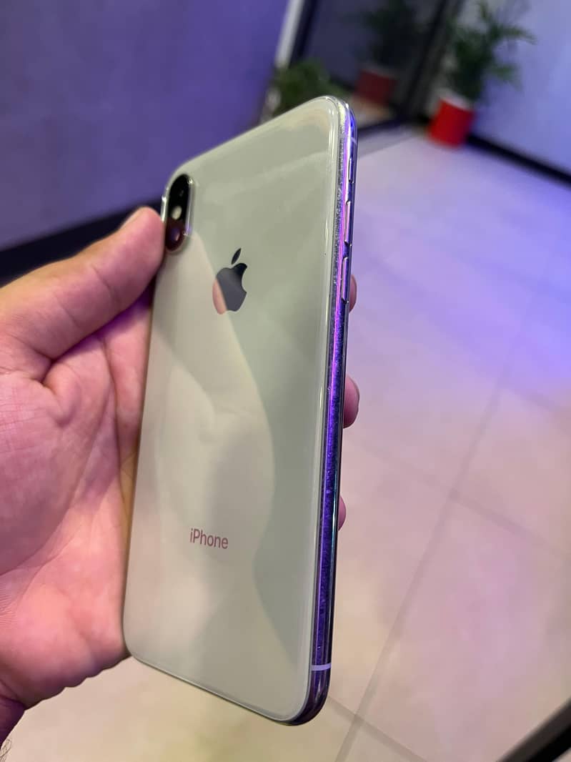 Apple iPhone X 2
