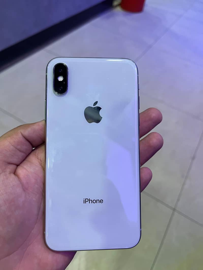 Apple iPhone X 3
