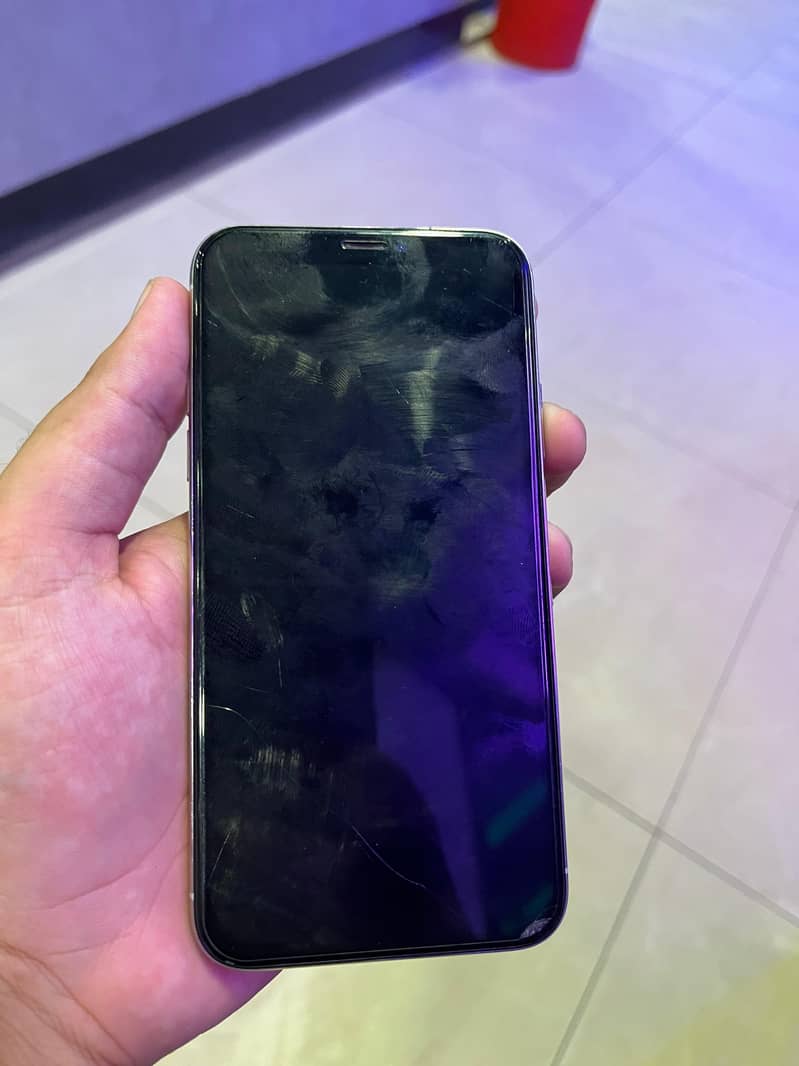 Apple iPhone X 5