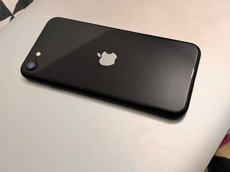 Apple iPhone SE 0