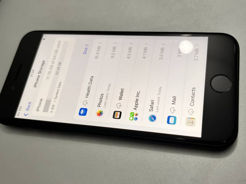 Apple iPhone SE 3