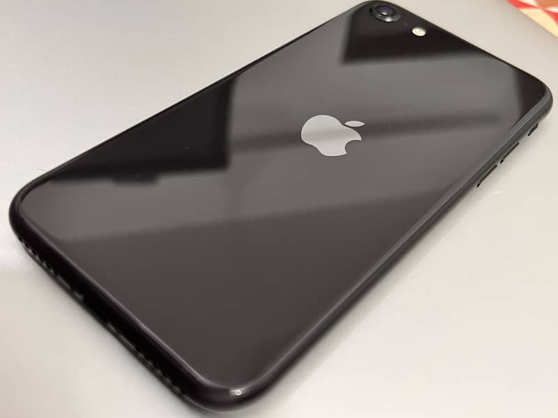 Apple iPhone SE 4