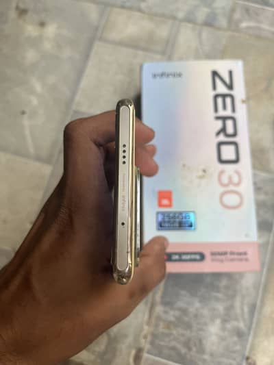 Infinix Zero 30