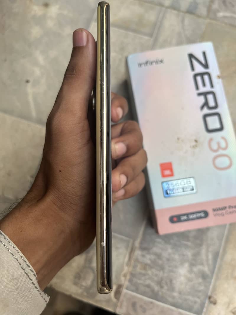 Infinix Zero 30 1