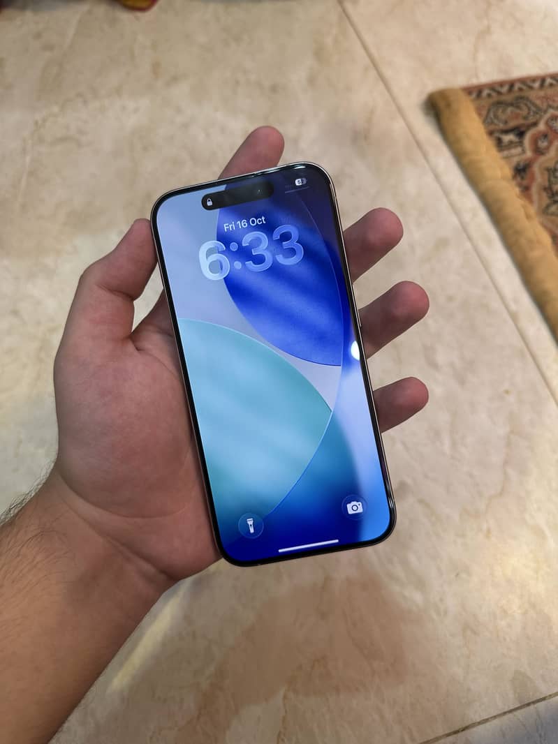 Apple iPhone 15 Pro 4