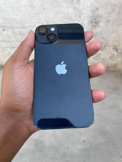 Apple iPhone 13