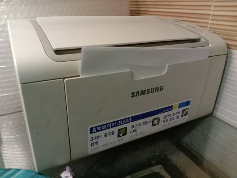 USED SAMSUNG LASER PRINTER 9/10 4