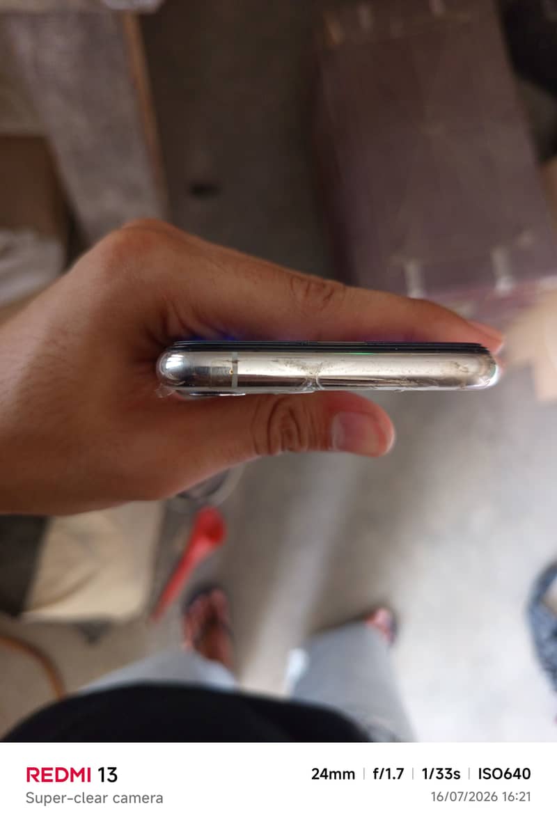 iPhone 11 pro sim working 3