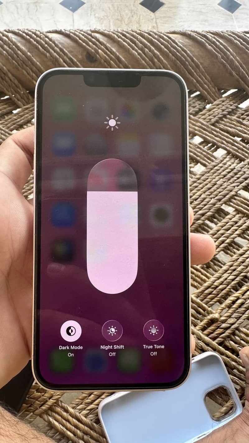 Apple iPhone 13 6