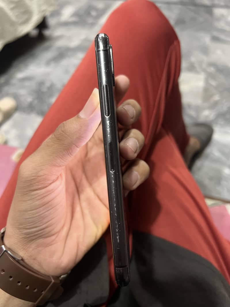 Apple iPhone X 9