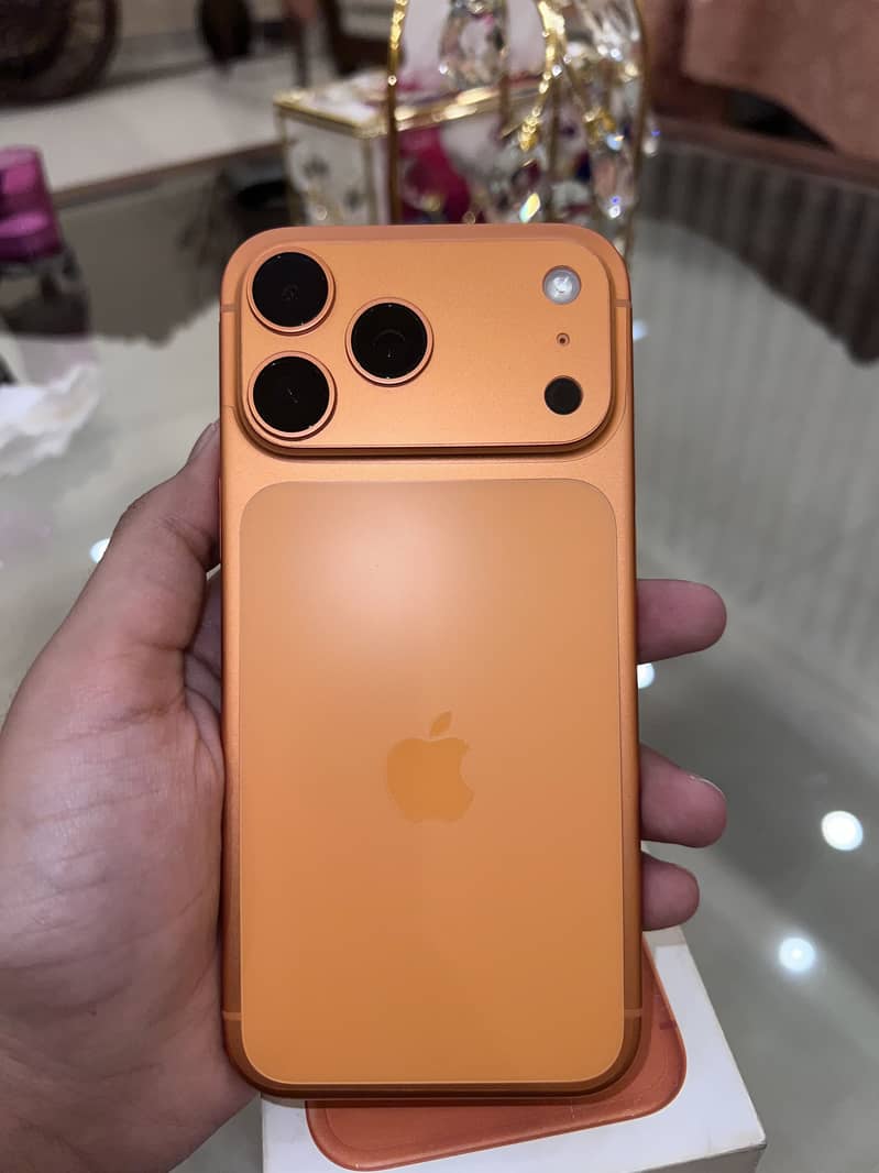 Apple iPhone 17 Pro Max 0