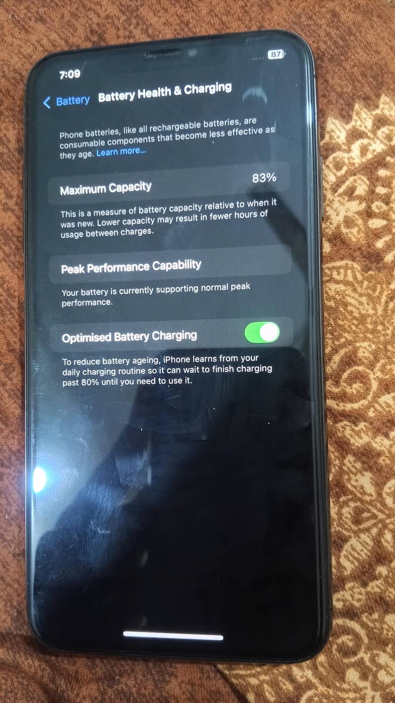 Apple iPhone XS Max 0