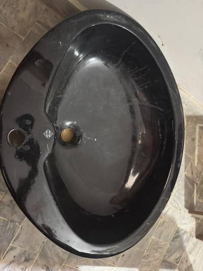 Pearl black wash basin