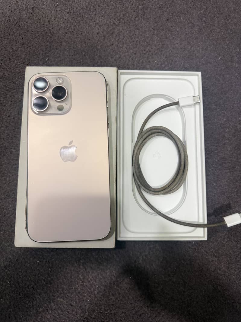 Apple iPhone 16 Pro Max 3