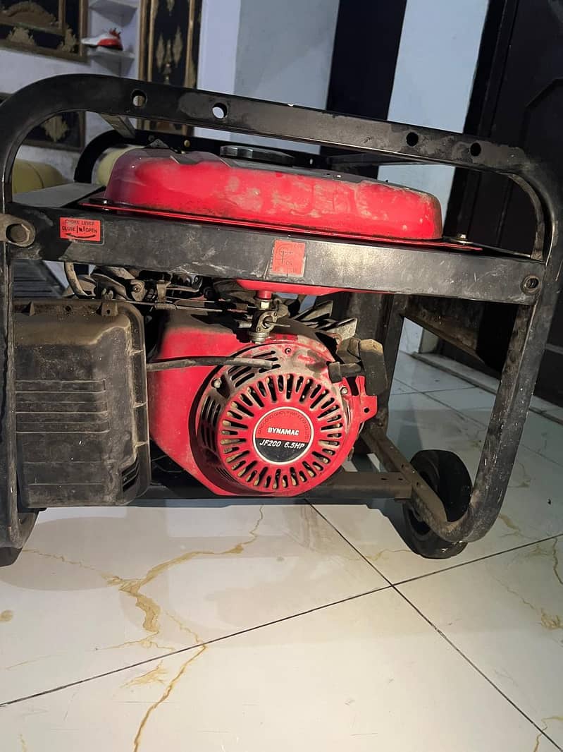 Dynamac Generator 220 V 2