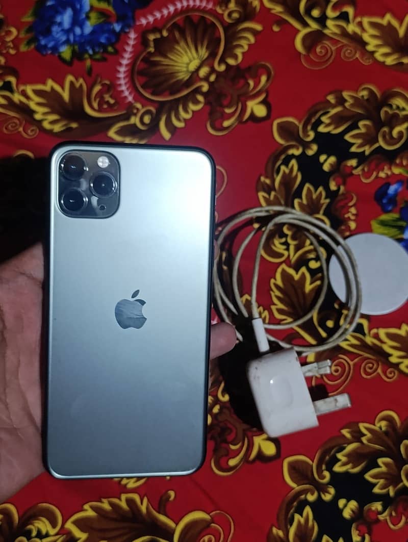 Apple iPhone 11 Pro Max 0