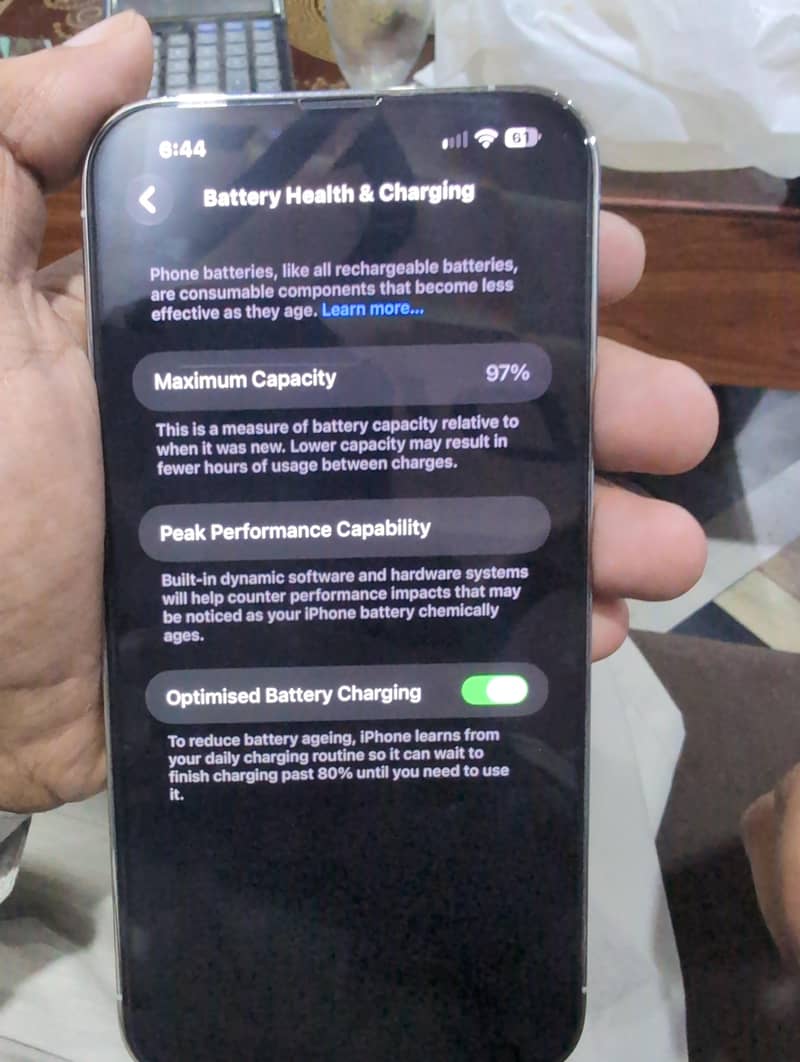 Apple iPhone 13 Pro Max 4