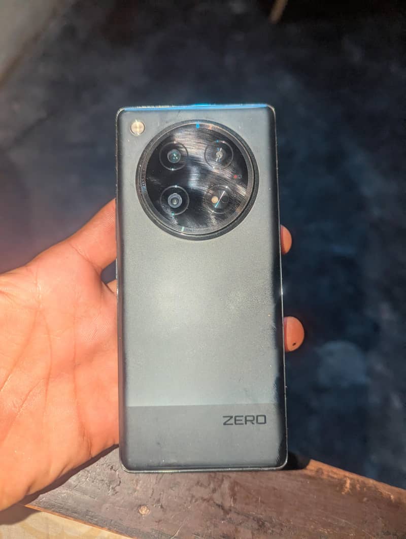 Infinix Zero 40 0