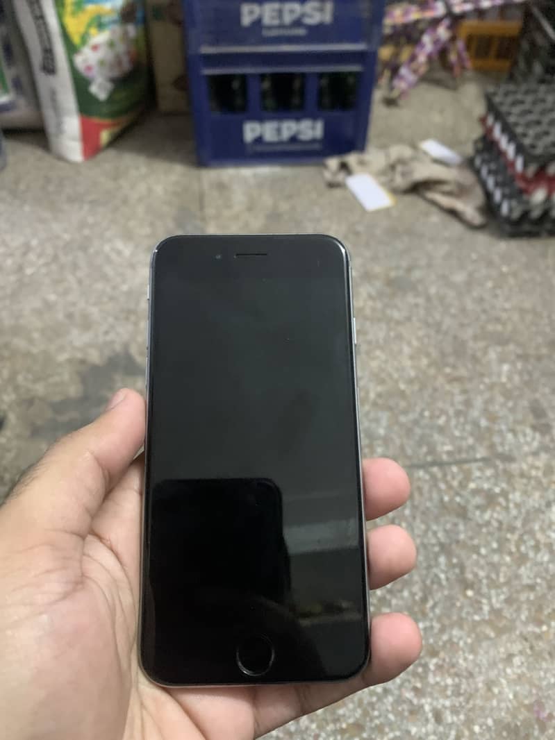 Apple iPhone 6 6