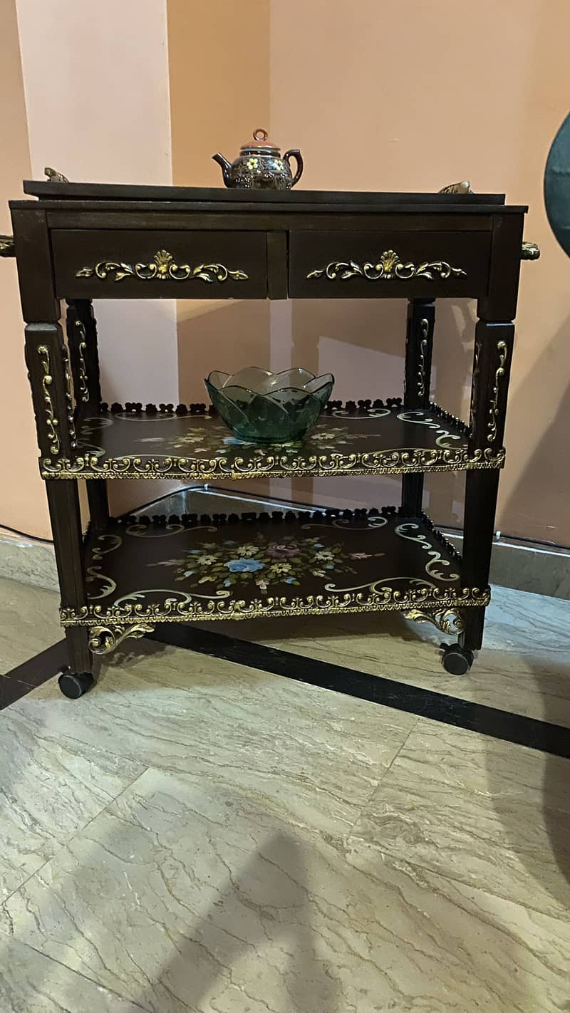 Tea trolly 0