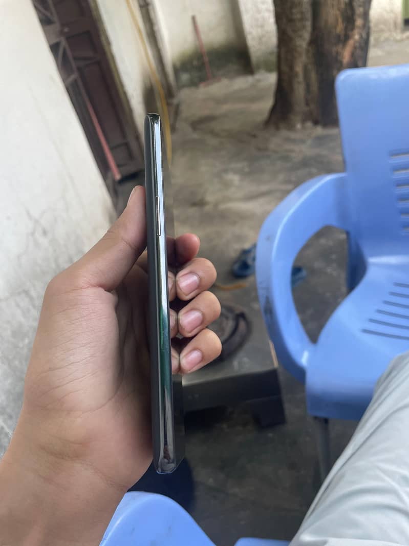 One Plus 10T 1