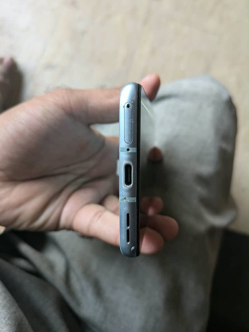 One Plus 9R 5