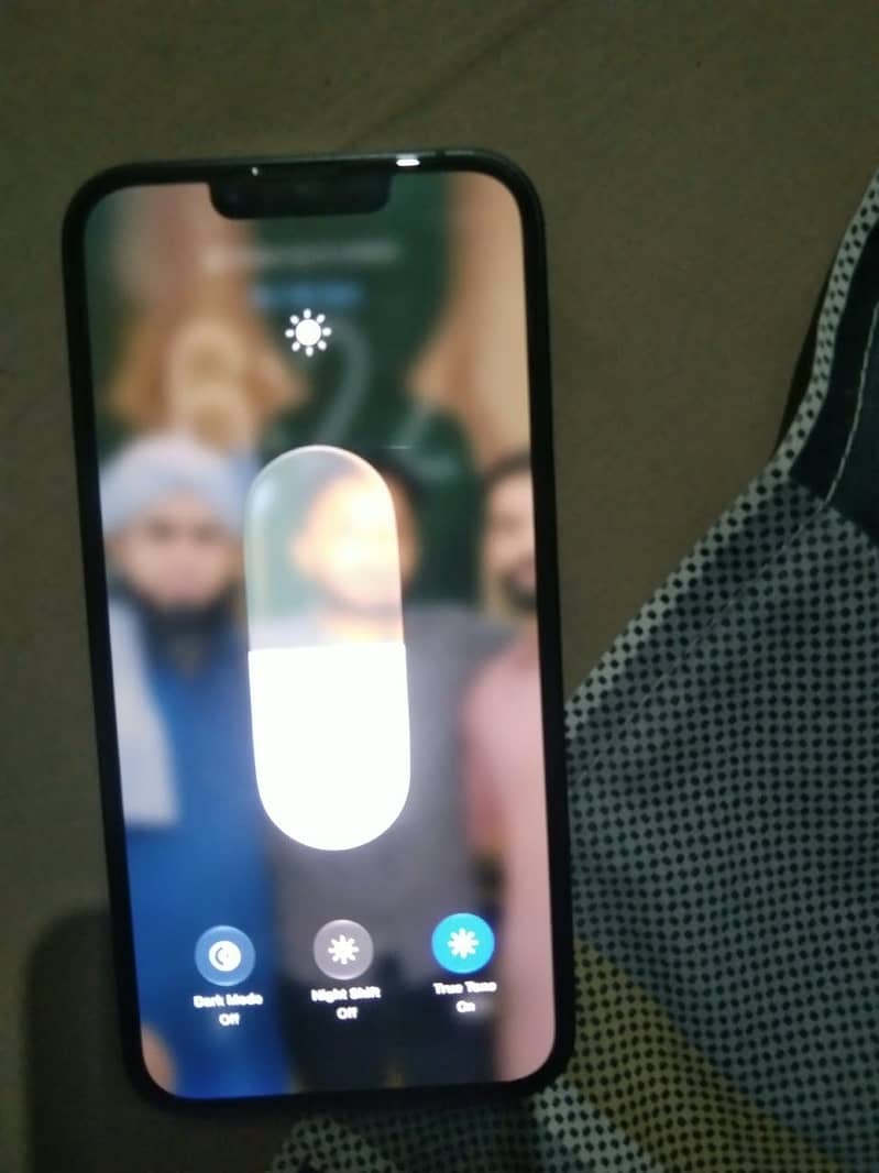 Apple iPhone 13 3
