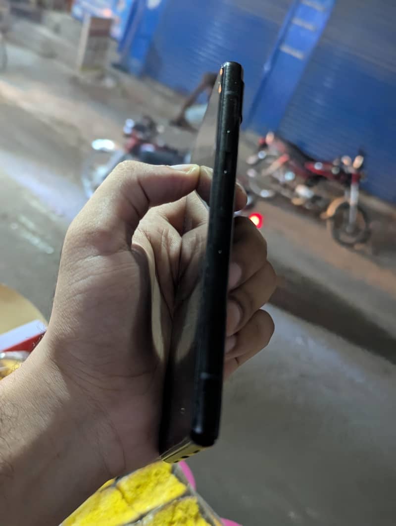 Google Pixel 6a 4