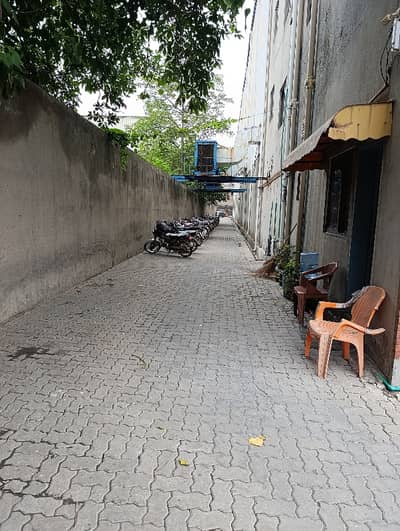 35000 Square Feet Warehouse Available For Rent.
