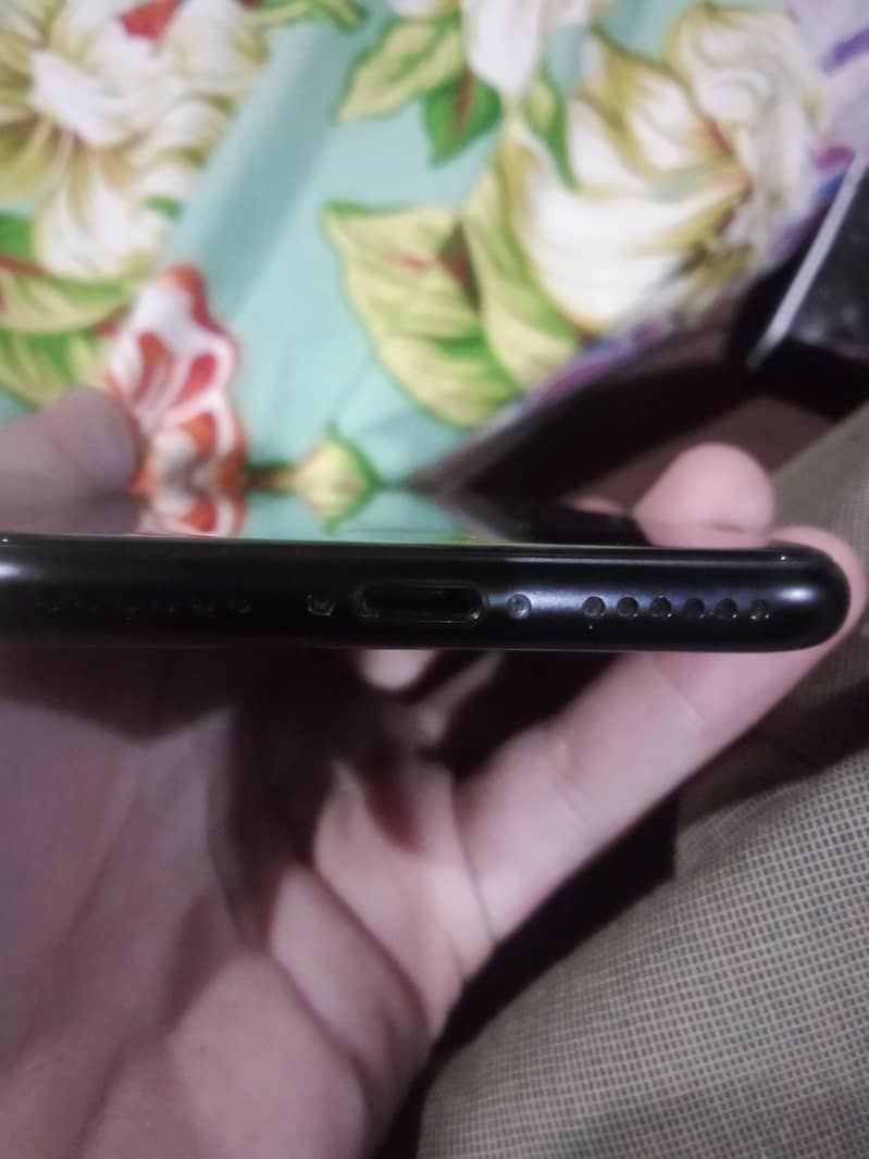 Apple iPhone SE 3