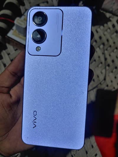Vivo Y17s