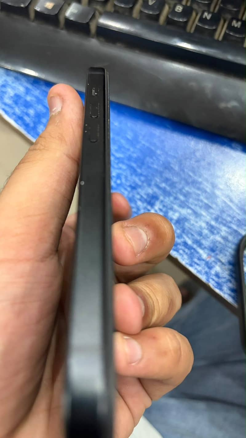 Apple iPhone 15 3