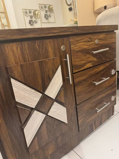 Dressing table7000