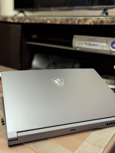 MSI THIN 15 B13UC RTX 3050