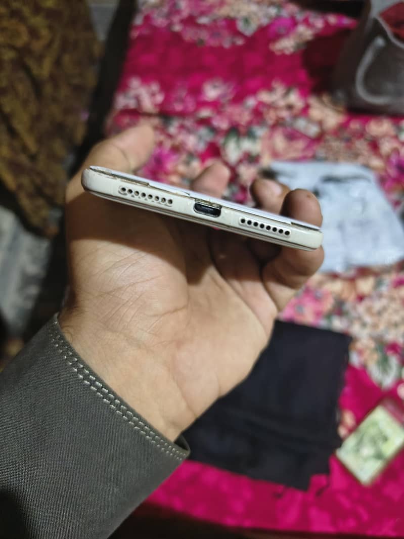OPPO A37 4