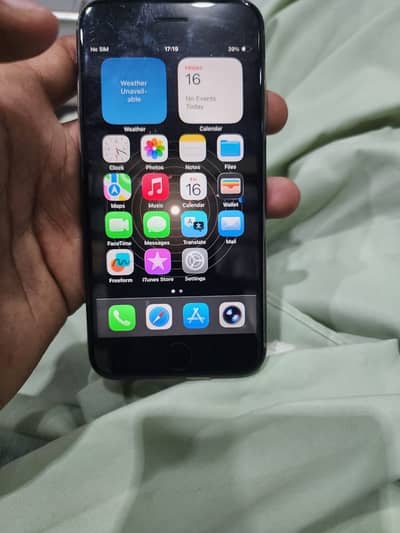 Apple iPhone SE